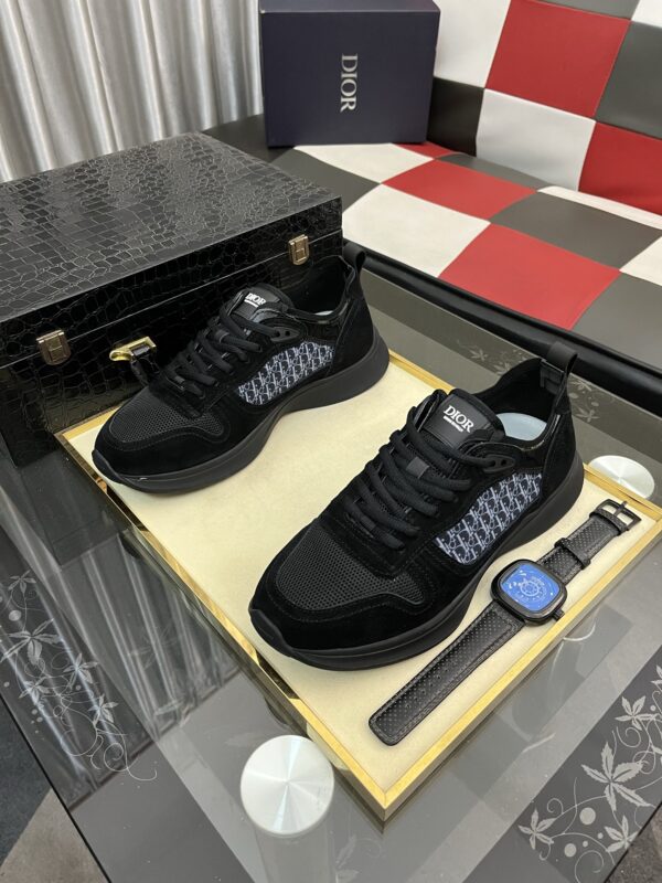 Dior's new men's genuine leather casual shoes